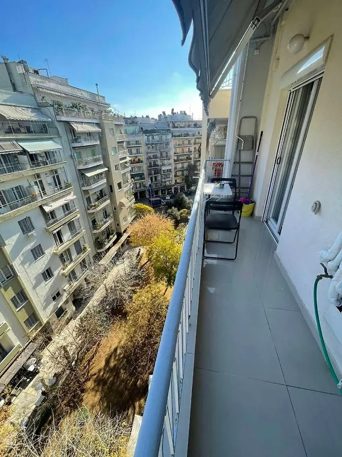 Central Sunny Apartment 테살로니키